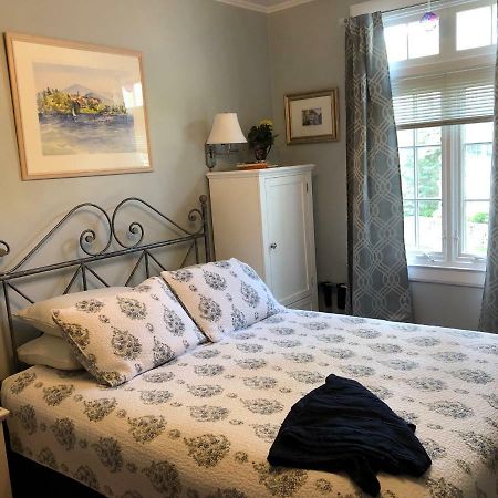 Lake George Boathouse Waterfront Lodging Bolton Landing Esterno foto