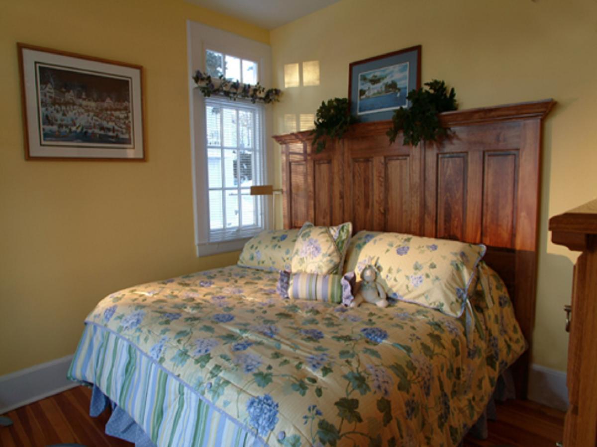Lake George Boathouse Waterfront Lodging Bolton Landing Esterno foto