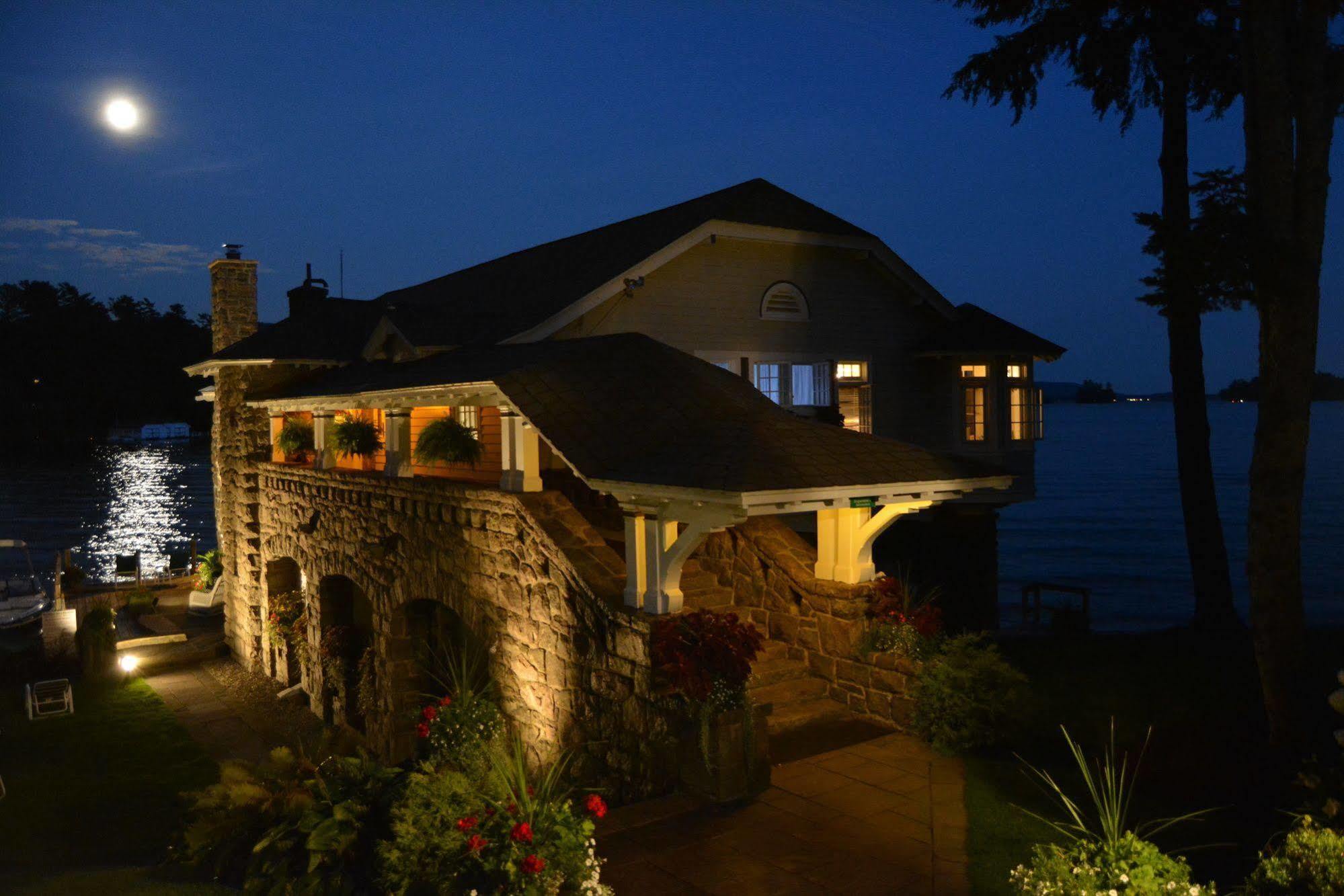 Lake George Boathouse Waterfront Lodging Bolton Landing Esterno foto