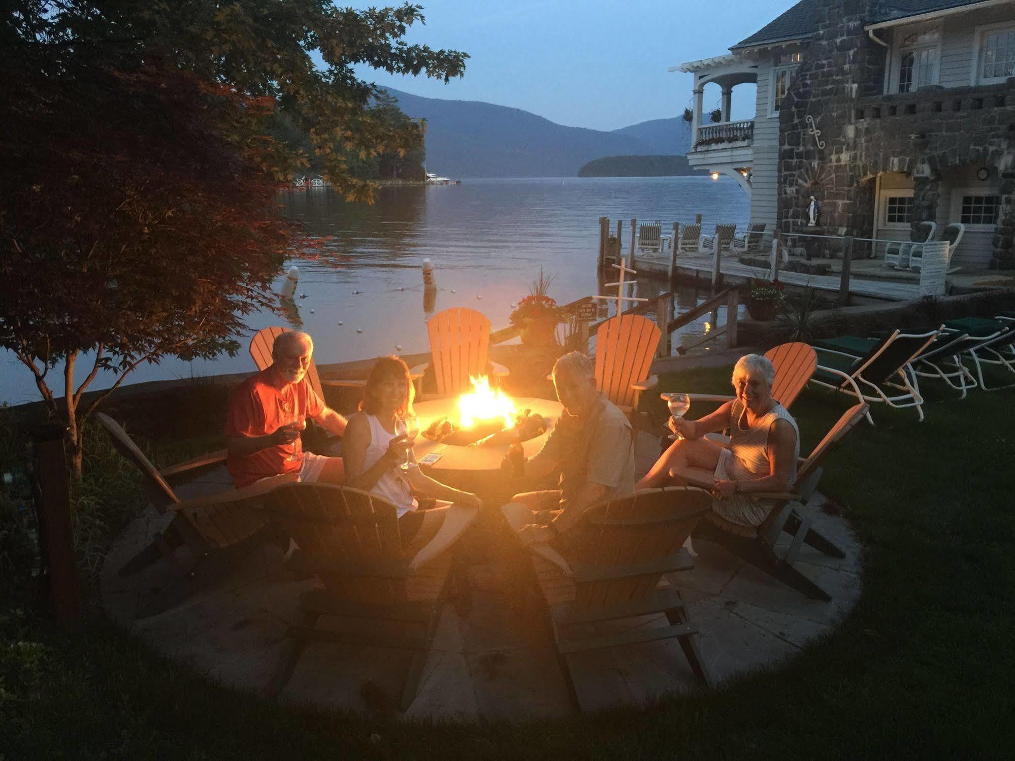 Lake George Boathouse Waterfront Lodging Bolton Landing Esterno foto