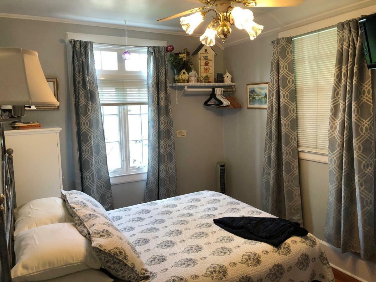 Lake George Boathouse Waterfront Lodging Bolton Landing Esterno foto